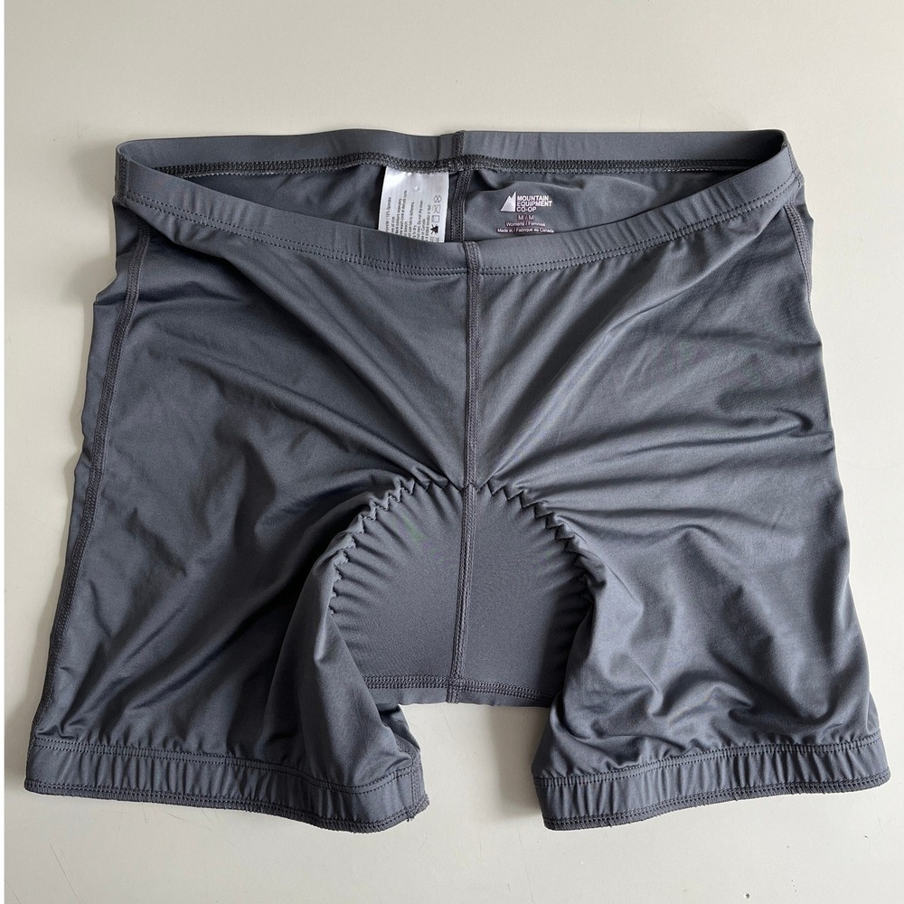 MEC Mountain Equipment Co-op Womens Medium Gray Padded Cycling Bike Shorts Liner